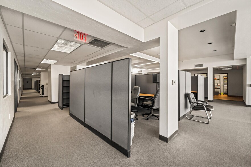 More Photos Of 6992 E Broadway Blvd, Tucson Office For Sale