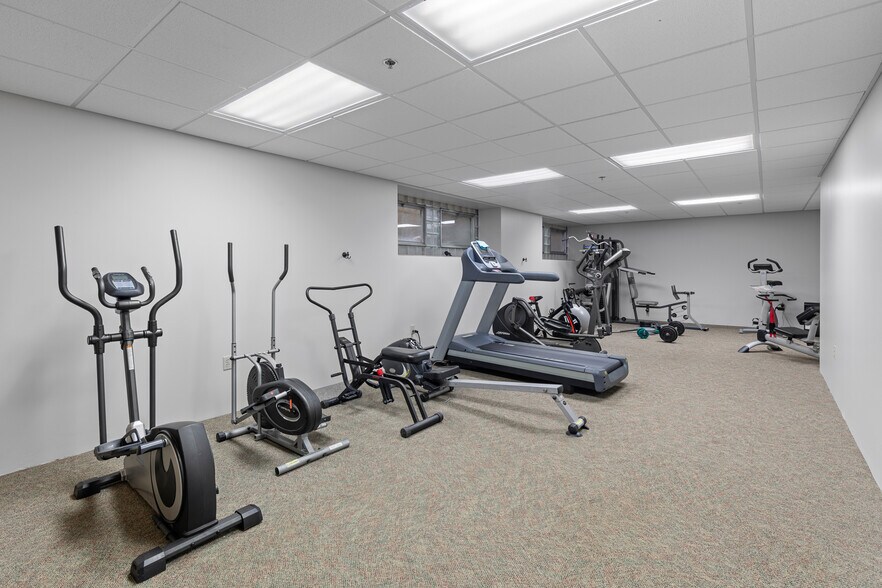 More Photos Of 1120 E Parkway Ave, Oshkosh Multifamily For Sale