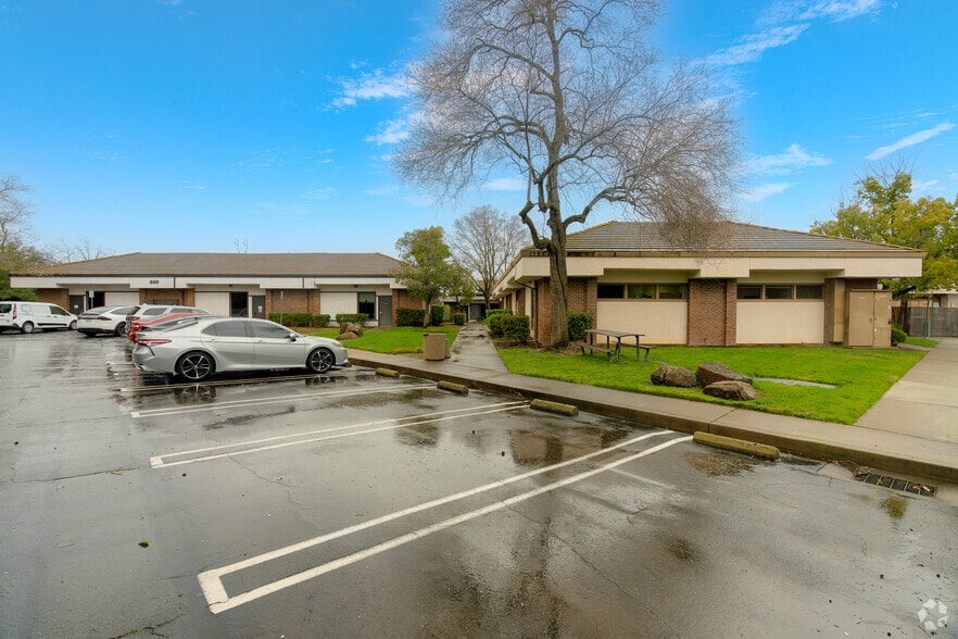 More Photos Of 1130 Conroy Ln, Roseville Medical For Lease