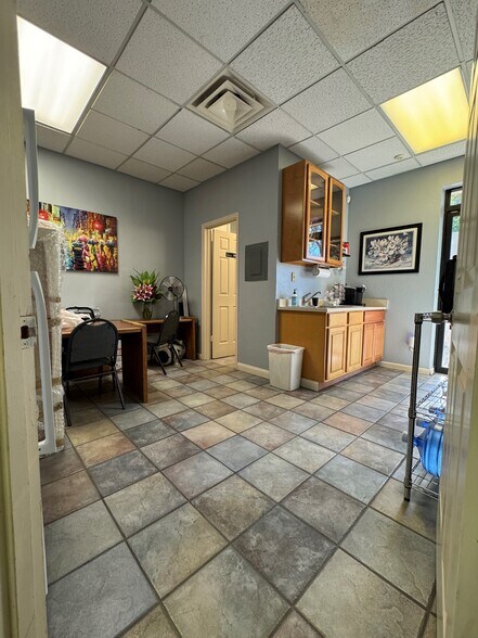 More Photos Of 6625 S Rural Rd, Tempe Office For Sale