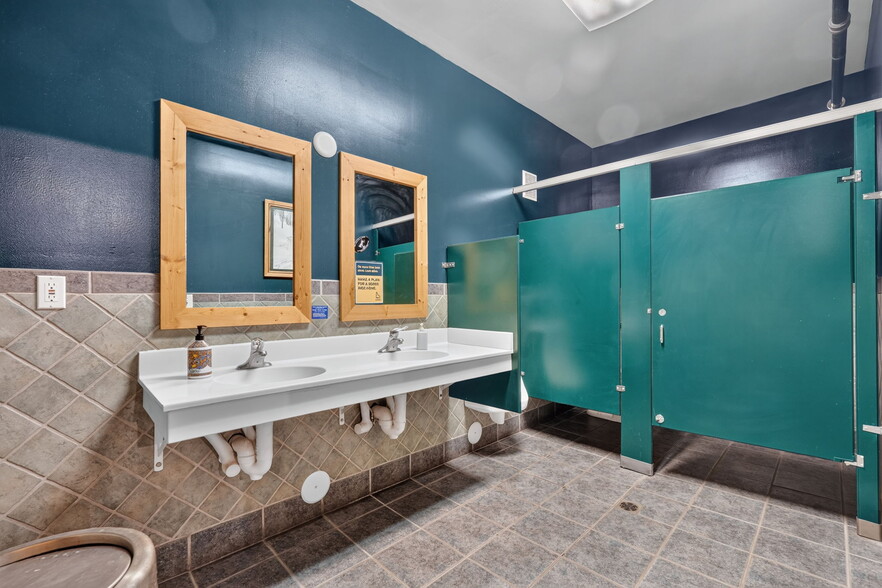 More Photos Of 615 S 1st Ave, Pocatello Restaurant For Sale