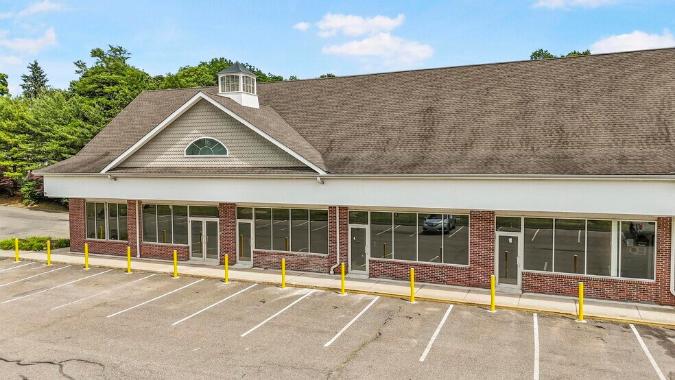More Photos Of 1943 Berlin Tpke, Berlin Freestanding For Lease