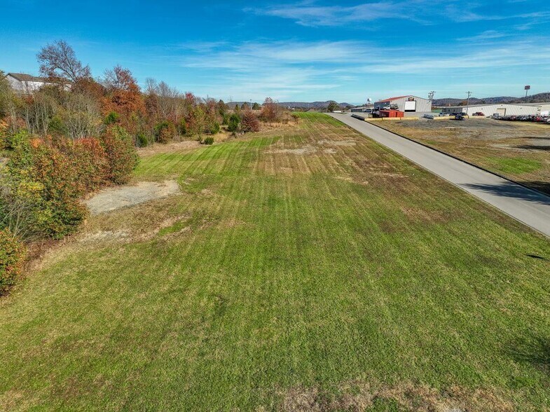 More Photos Of 400 Nandino Cir, Berea Land For Sale