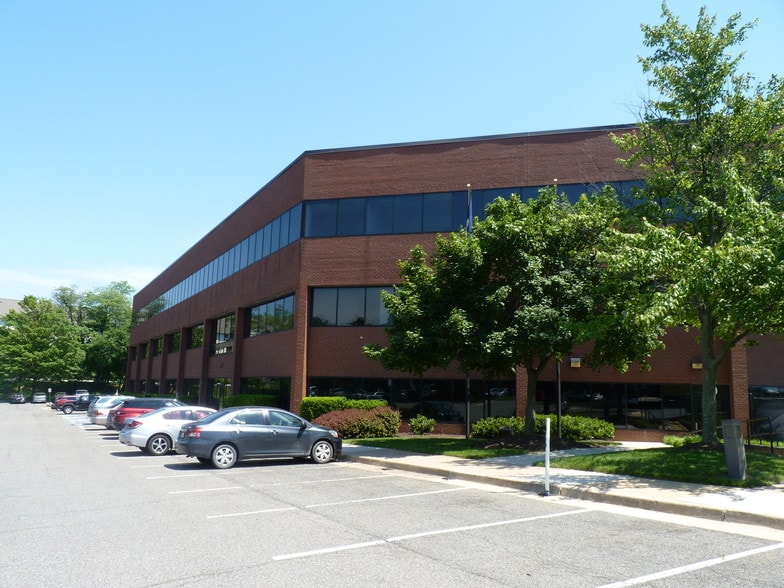 More Photos Of 5510 Cherokee Ave, Alexandria Office For Lease