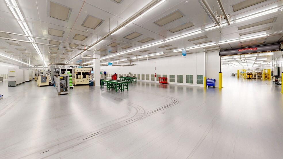 Primary Photo Of 2700 S Saginaw Rd, Midland Manufacturing For Sale