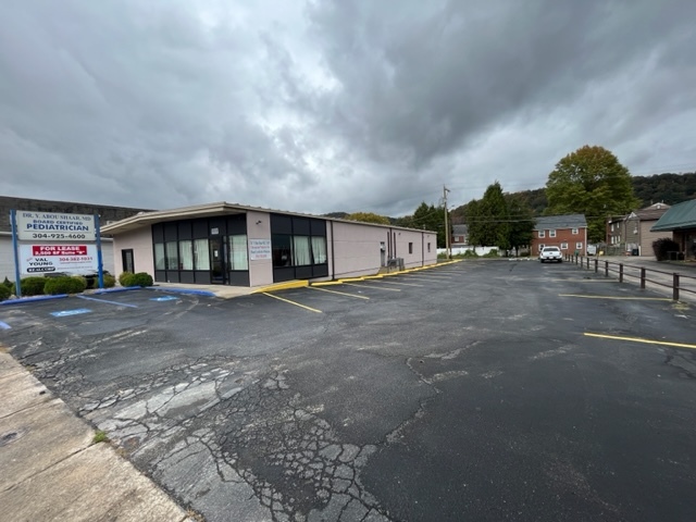 Primary Photo Of 5314 MacCorkle Ave, Charleston Medical For Lease