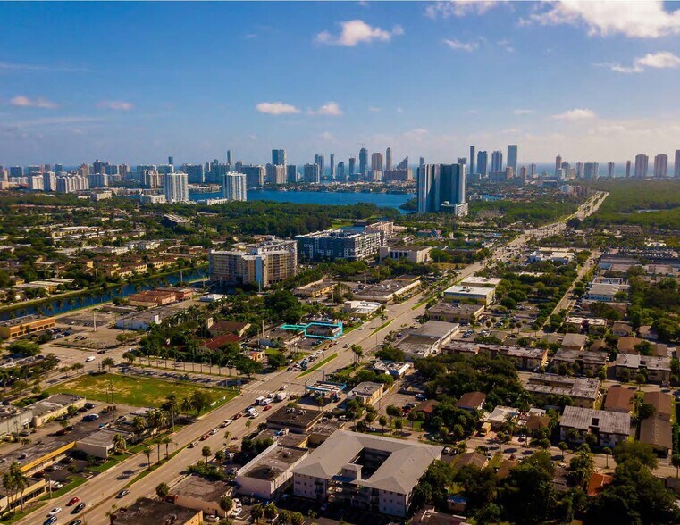 More Photos Of 1949 NE 163rd St, North Miami Beach Freestanding For Lease