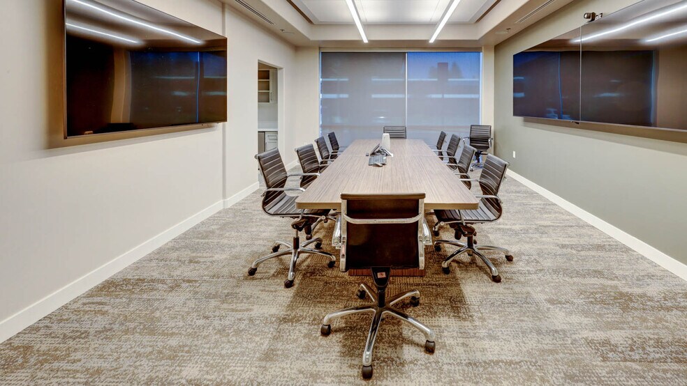 More Photos Of 1306 W Herndon Ave, Fresno Coworking Space