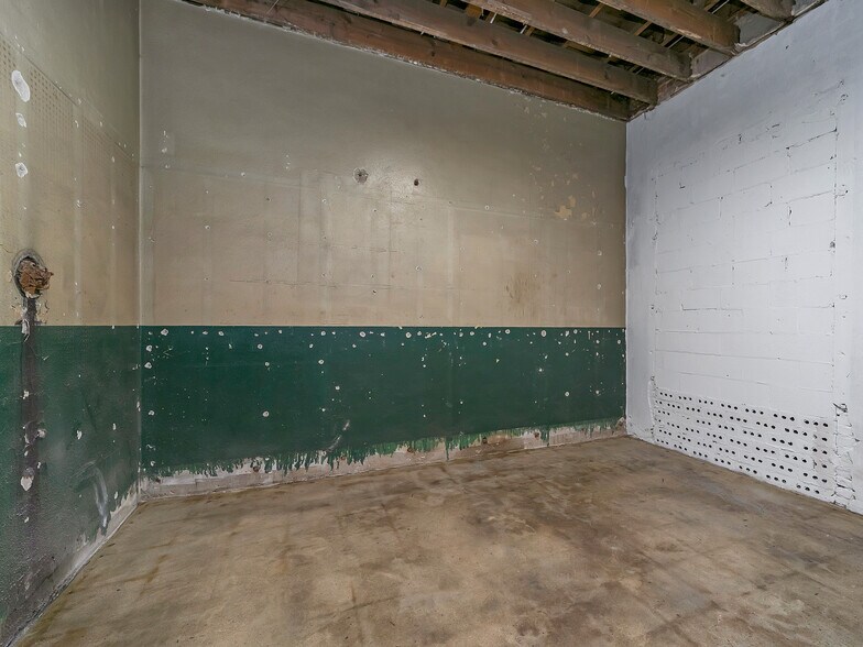 More Photos Of 37 N Broad St, Brevard Storefront Retail Office For Lease