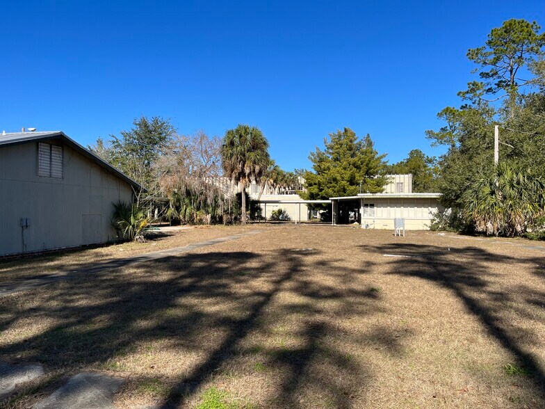 More Photos Of 407 E Ash St, Perry Medical For Sale