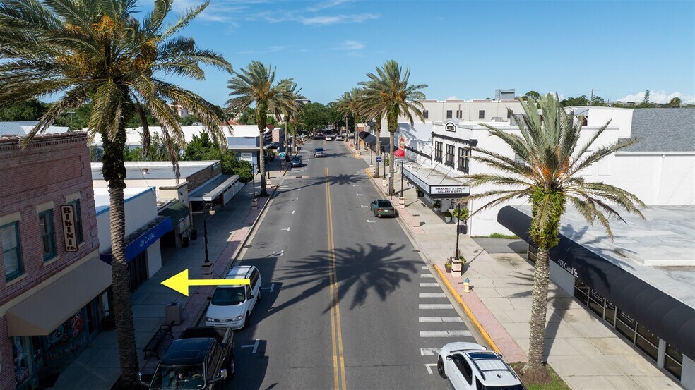 More Photos Of 419 Canal St, New Smyrna Beach Storefront Retail Office For Lease
