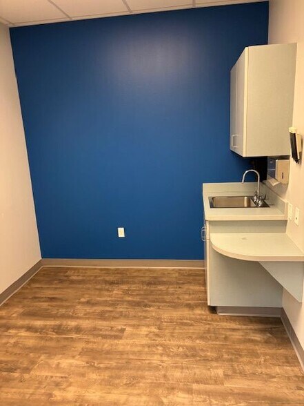 More Photos Of 2360 S Highway 29, Cantonment Medical For Sale