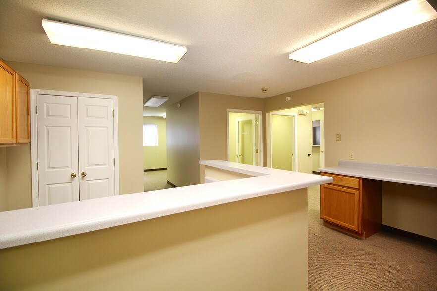 More Photos Of 5154 Stage Rd, Memphis Medical For Lease