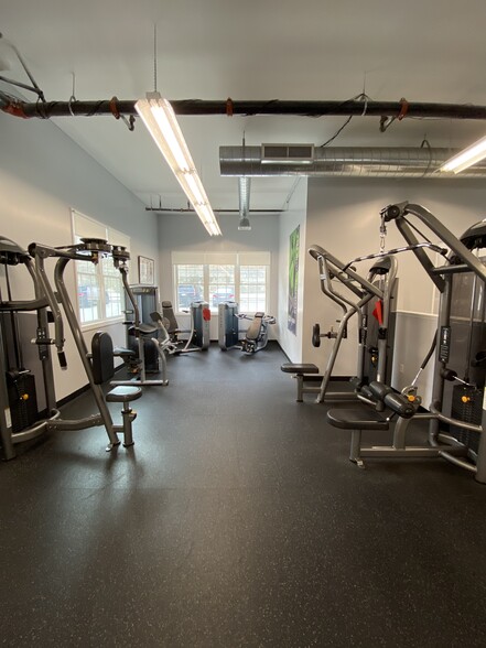 More Photos Of 79 W Main St, Northborough Freestanding For Sale