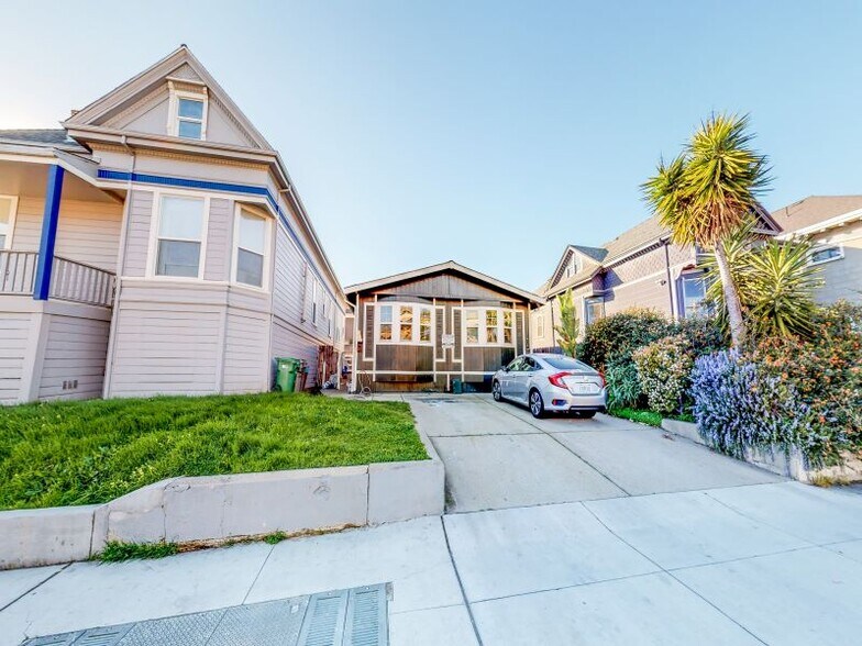 More Photos Of 3311 Martin Luther King Jr Way, Oakland Apartments For Sale