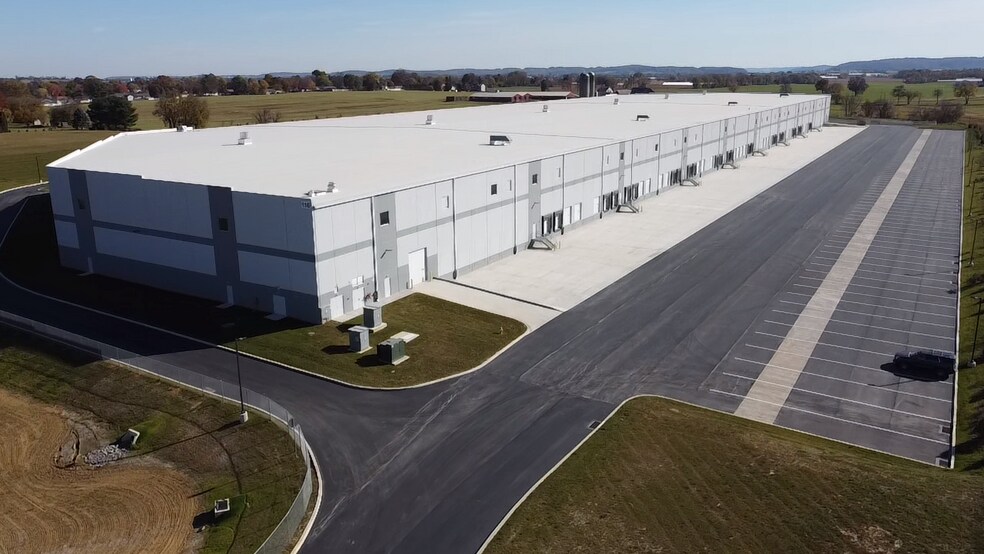 More Photos Of 116 Cameron St, Elizabethtown Distribution For Lease