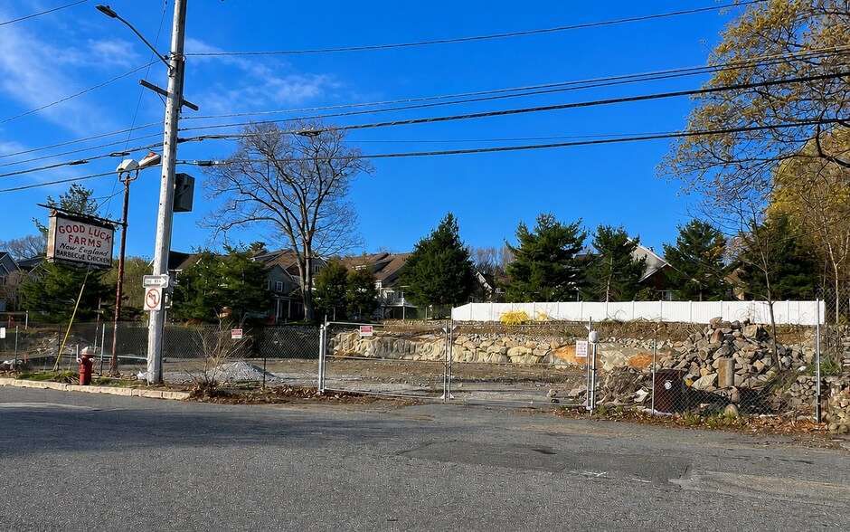 More Photos Of 922 Lynnfield St, Lynnfield Land For Sale