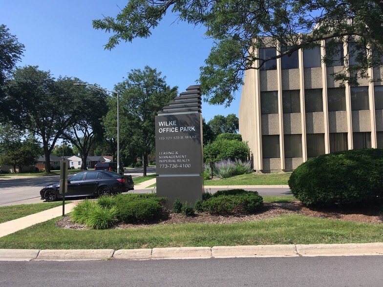 More Photos Of 115 S Wilke Rd, Arlington Heights Medical For Lease