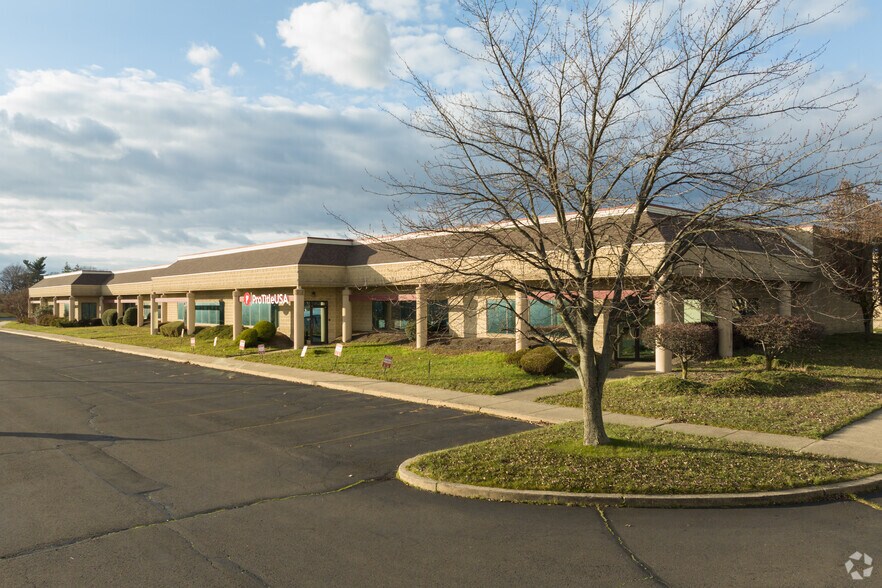 More Photos Of 95 James Way, Southampton Light Distribution For Lease