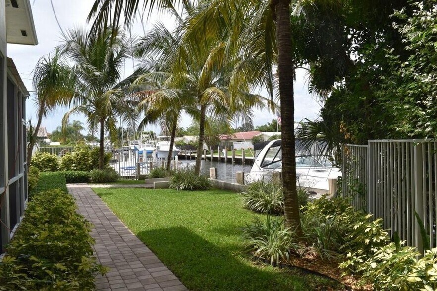 More Photos Of 1361 NE 27th Way, Pompano Beach Apartments For Sale