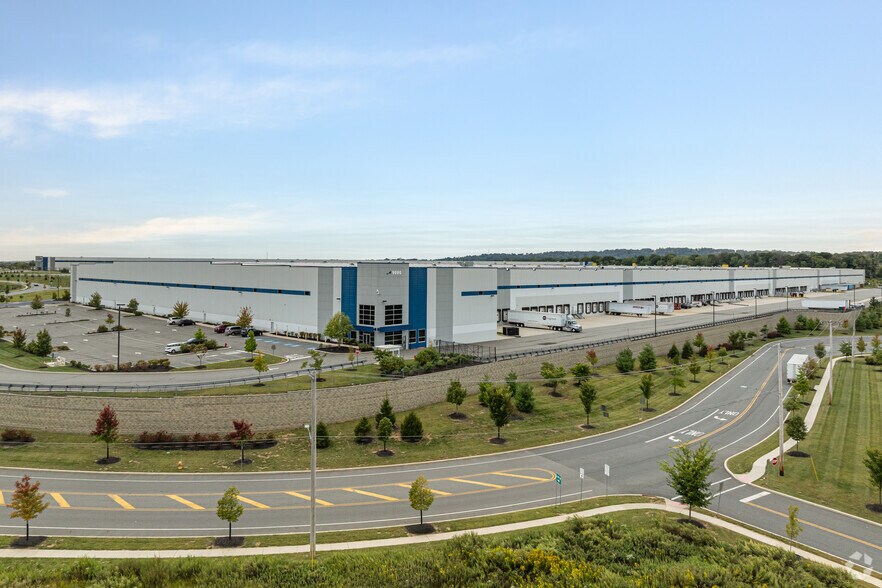 More Photos Of 9000 Rand Blvd, Lopatcong Distribution For Lease