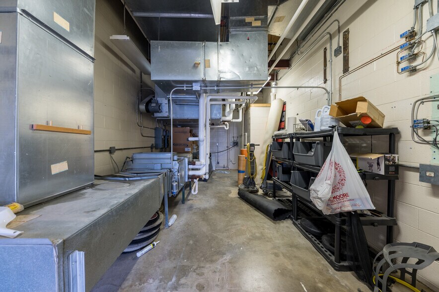 More Photos Of 145 School Rd, Mount Morris Office For Sale