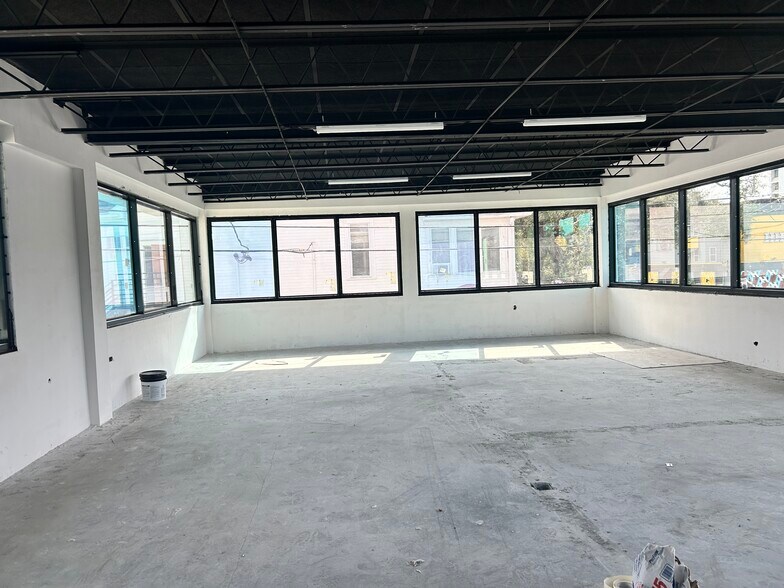 More Photos Of 433 4th St N, Saint Petersburg Medical For Lease