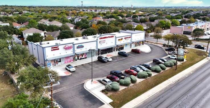 More Photos Of 8923 Culebra Rd, San Antonio Storefront For Lease