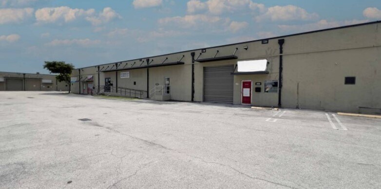 Primary Photo Of 7212-7298 NW 25th St, Miami Warehouse For Lease