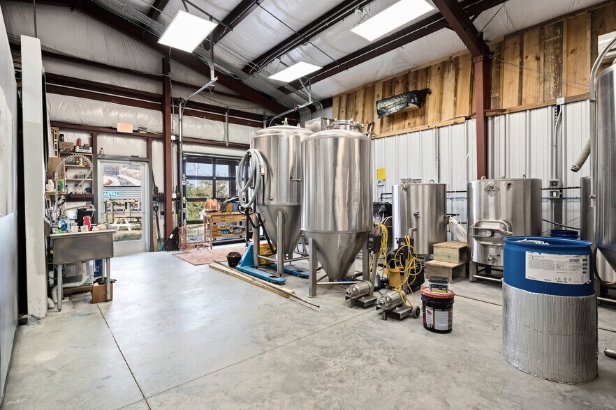 More Photos Of 4810 Long Beach Rd SE, Southport General Retail For Sale