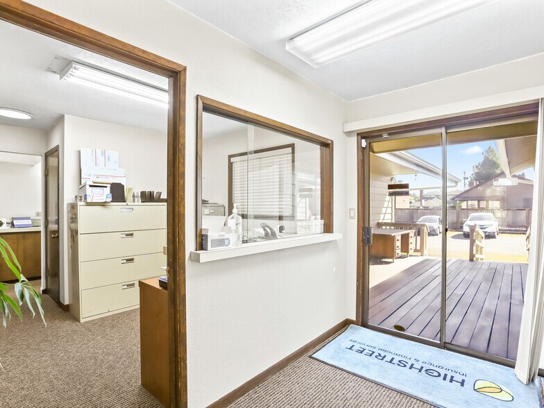 More Photos Of 4320 SW 110th St, Beaverton Office For Sale