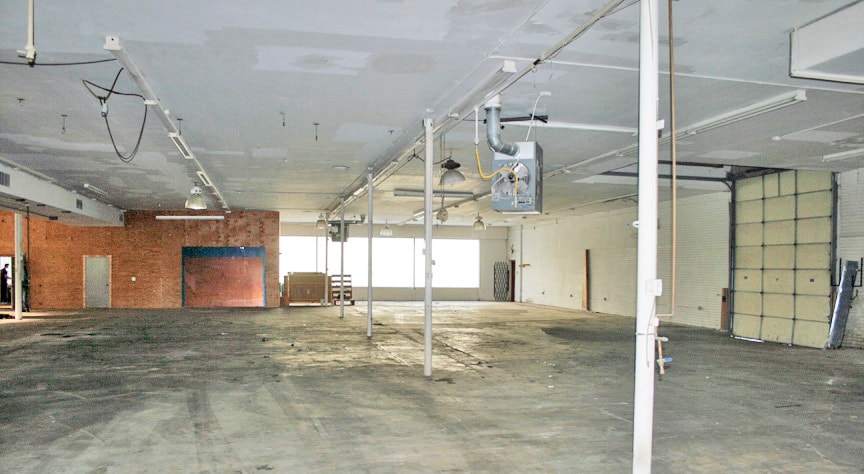 More Photos Of 180 N Saginaw St, Pontiac Warehouse For Lease
