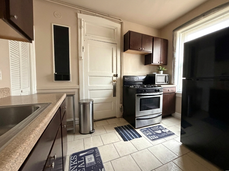 More Photos Of , Chicago Multifamily For Sale