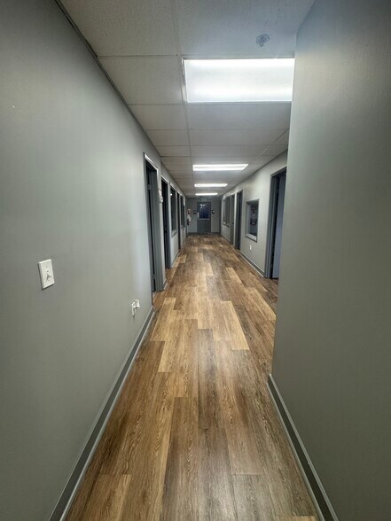 More Photos Of 1726 E Church St, Jacksonville Coworking Space