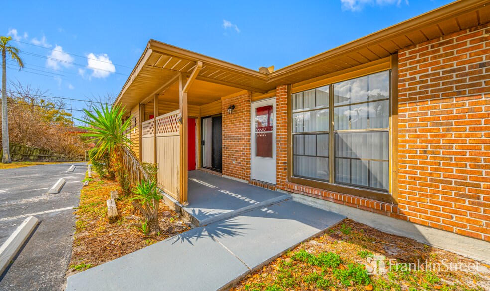 More Photos Of 7110 Tudor Ln, Port Richey Apartments For Sale