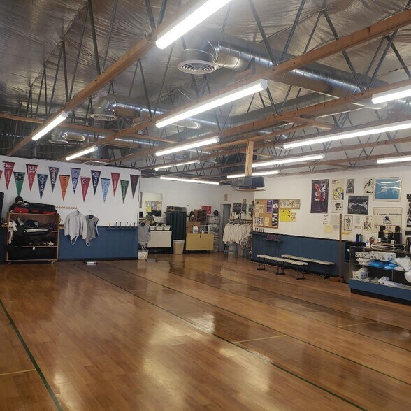 More Photos Of 706-728 E Foothill Blvd, San Dimas Unknown For Lease