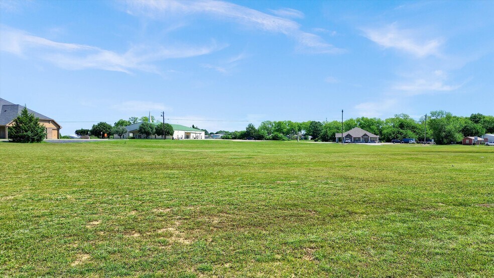 More Photos Of 305 US 377 hwy, Whitesboro Land For Sale