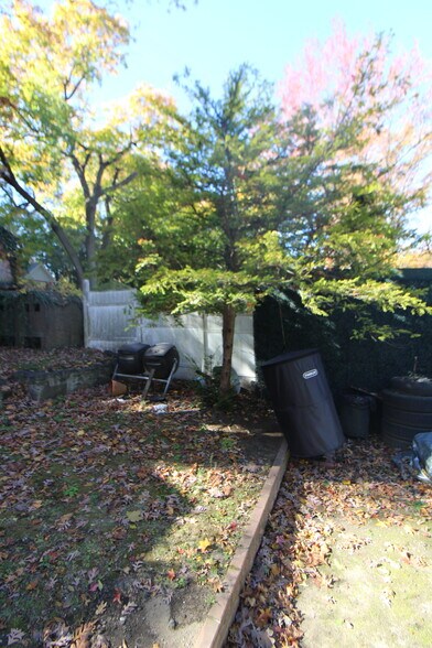 More Photos Of 568 W 261st St, Bronx Land For Sale