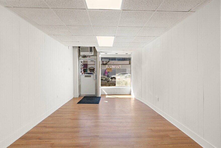 More Photos Of 304 Newark Ave, Jersey City Storefront Retail Office For Lease