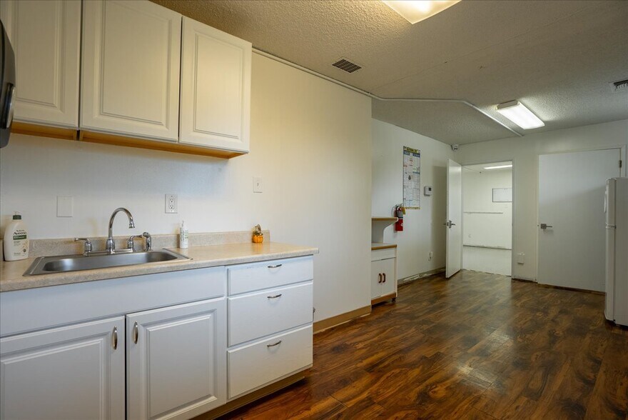 More Photos Of 1050 Las Tablas Rd, Templeton Medical For Sale