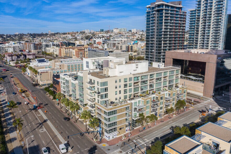 More Photos Of 868 W Ash St, San Diego Apartments For Lease
