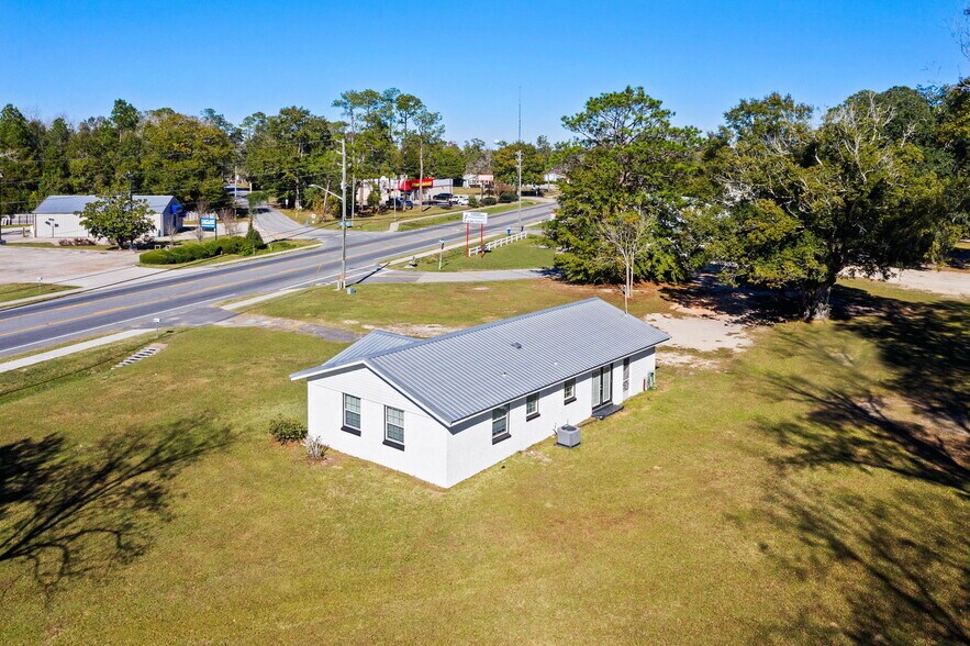 More Photos Of 1213 Main St, Chipley Office For Sale
