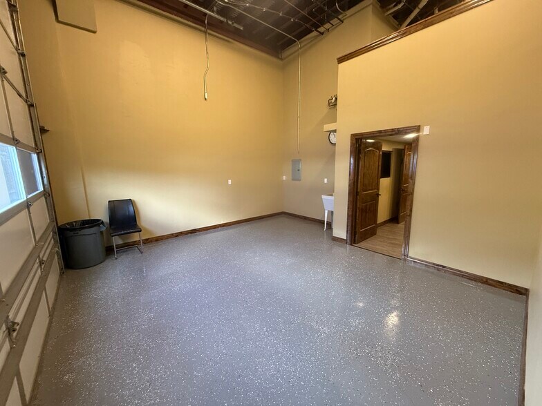 More Photos Of 1909-1925 Dolores Way, Carbondale General Retail For Sale