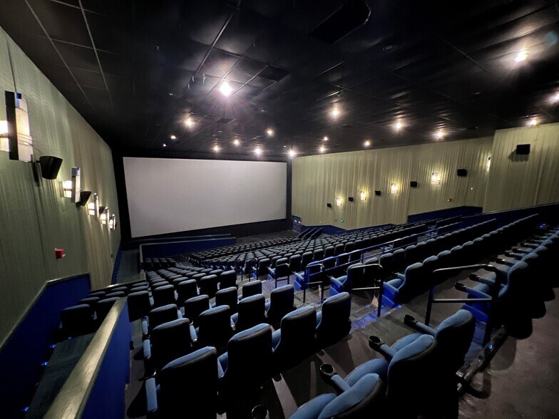 More Photos Of 6595 W St, Pensacola Movie Theatre For Sale