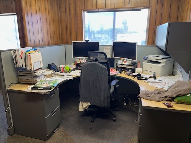 More Photos Of 17306 Roseton Ave, Artesia Manufacturing For Lease