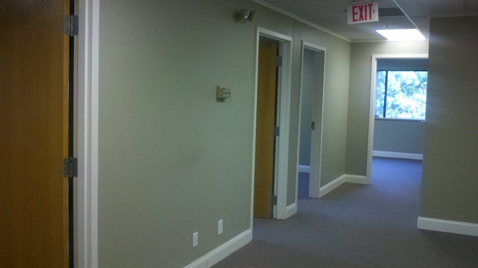 More Photos Of 5 Commonwealth Rd, Natick Office For Lease