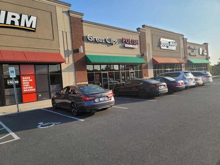 More Photos Of 730 Leonard, Albemarle Unknown For Lease