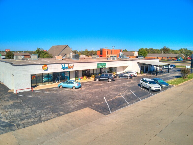 More Photos Of 13330 S Memorial Dr, Bixby Unknown For Lease