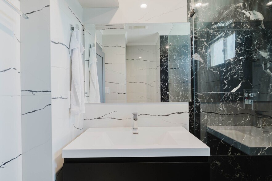 More Photos Of 4405 Ventura Canyon Ave, Sherman Oaks Apartments For Sale