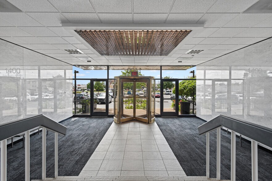 More Photos Of 1400 E Touhy Ave, Des Plaines Office For Lease